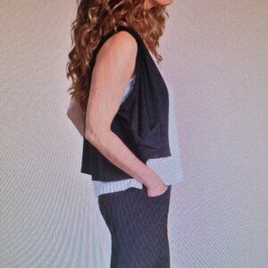 SYMPLI Cropped Waistcoat -Popcorn Waffle fabric.  Size 12.  Black.  NWOT